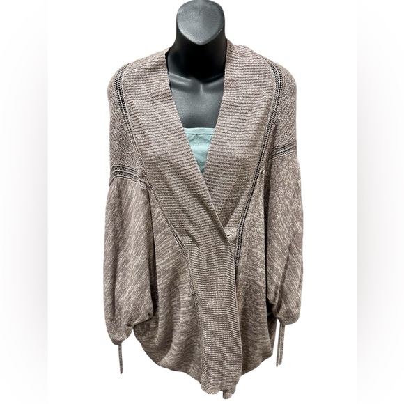 lululemon athletica Sweaters - Lululemon Mauve & White Cinched Cardigan XS/S 🥳HOST PICK🥳